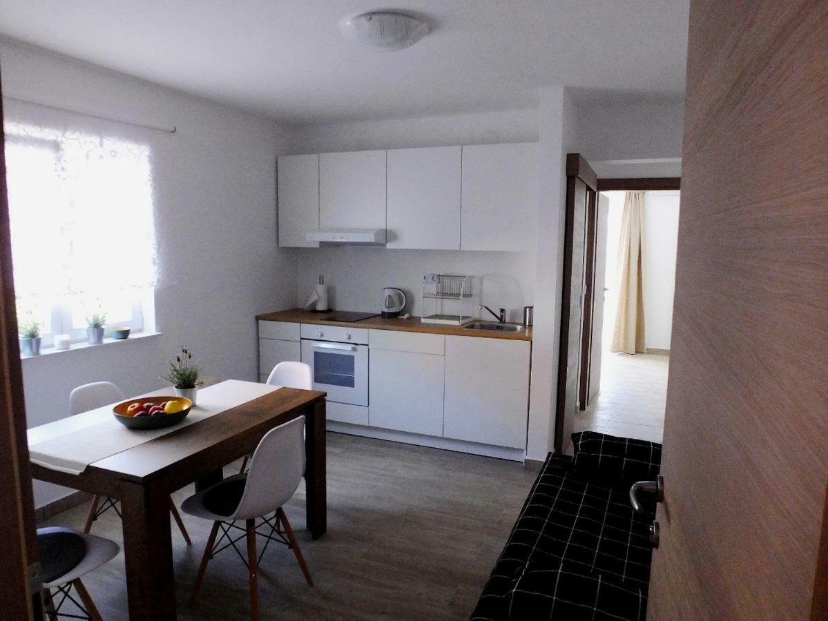 Apartmani Berno Starigrad Paklenica Exterior foto
